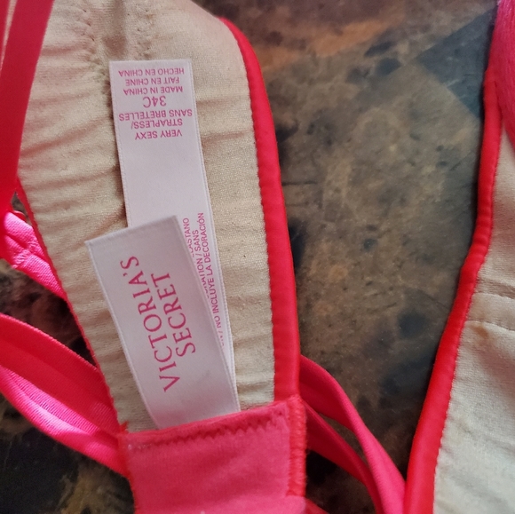 Victoria Secret Size 34C Bra - Picture 5 of 7